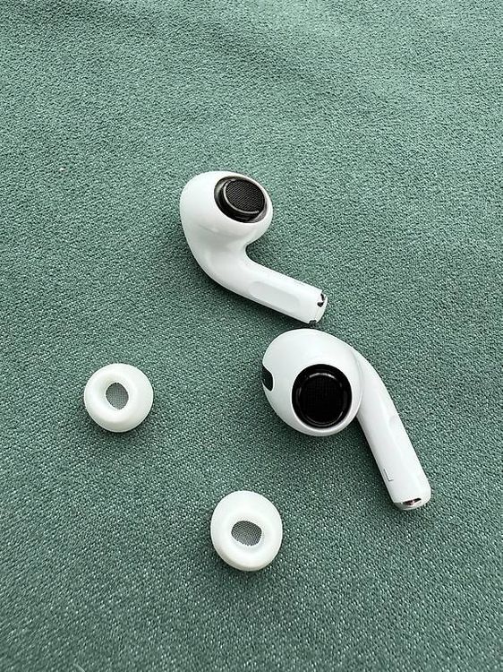 Apple Airpods Pro 1. Gen 5