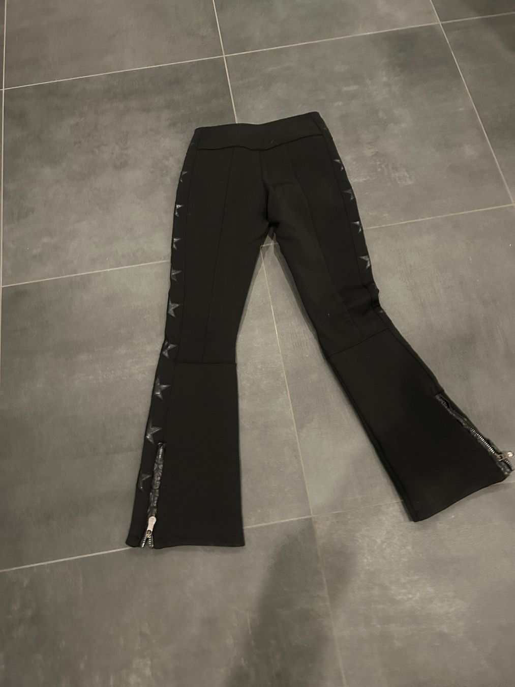 Hosen: Coole schwarze Skihose Gr. 34 Damen Winter – Gebraucht aus Mörel von jac_rq58 1