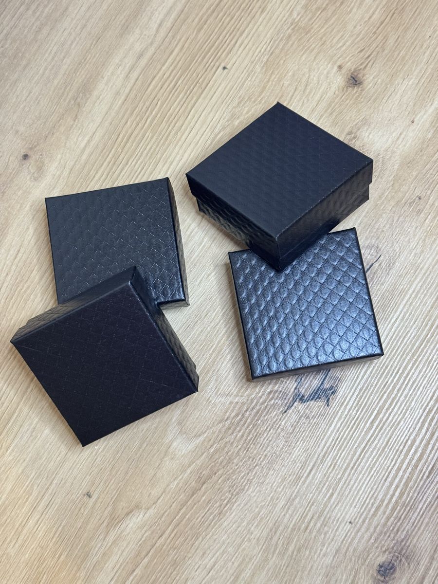 Altro in Decorazioni & Accessori: 4 boîte à bijoux  – Nuovo e nell'imballaggio originale da Châtel-St-Denis venduto da Montclair_Swiss