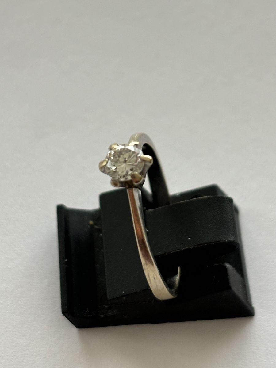 Ringe: Ring Weissgold /Diamant 18 Karat – Gebraucht aus Langnau am Albis von flusspflege 1