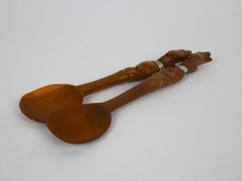 Geschnitzte Schöpflöffel