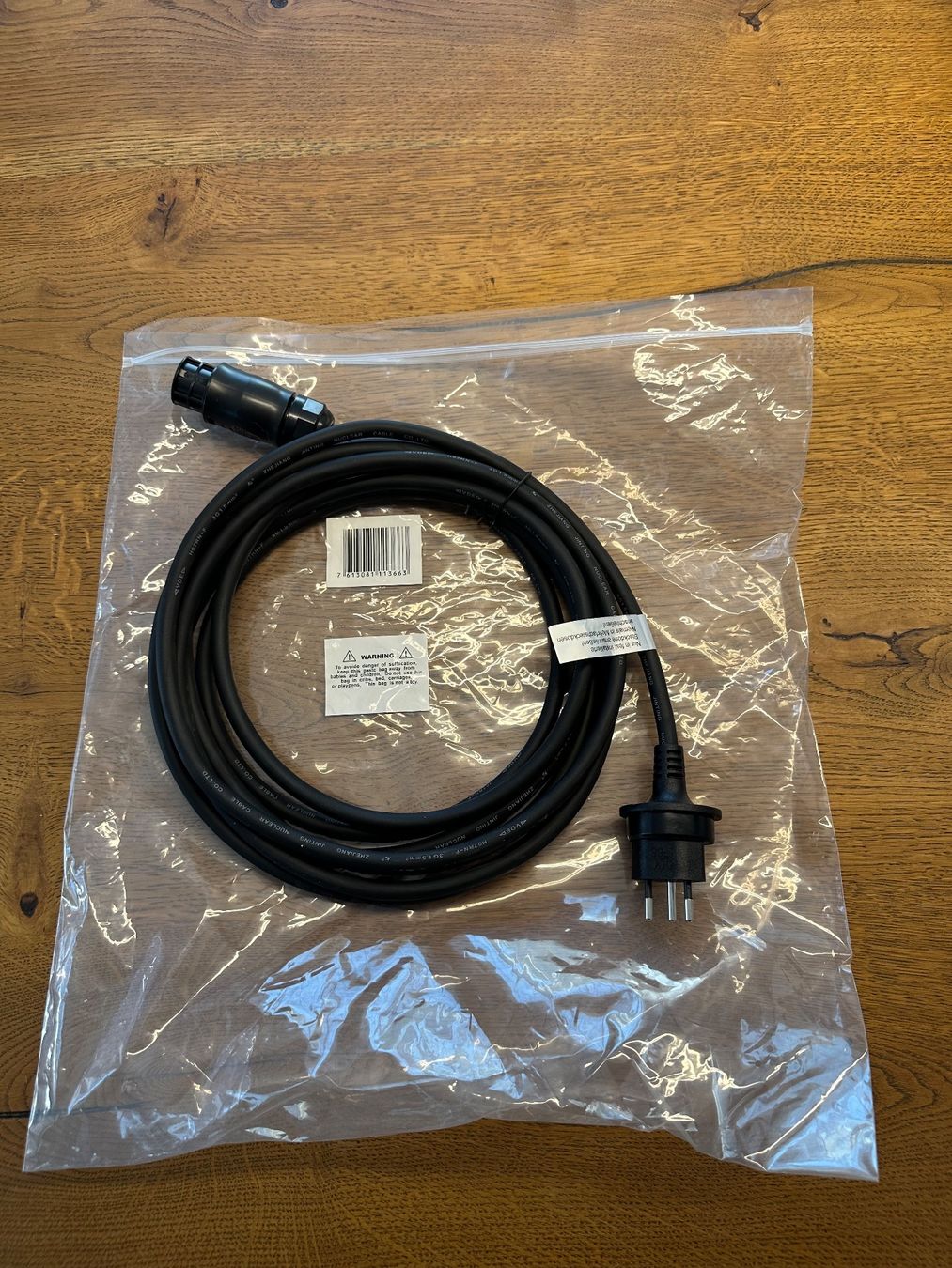 Kabel: Verlängerungskabel Solarpannel – Neu und originalverpackt aus Belp von MrMau