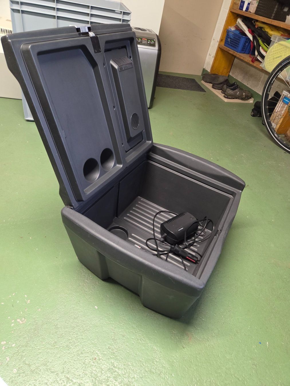 Kühlschränke & Kühlen: Kühlbox – Gebraucht aus Auw von sta_x2zb 2