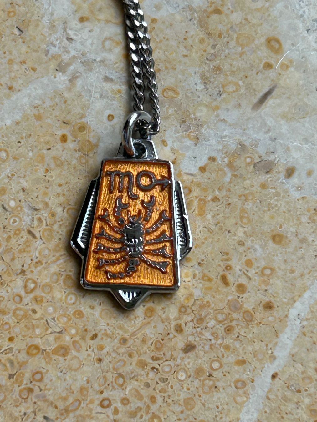 Colliers: Silberkette mit Skorpion Anhänger orange – D'occasion à Laufen par belleskulptur 8