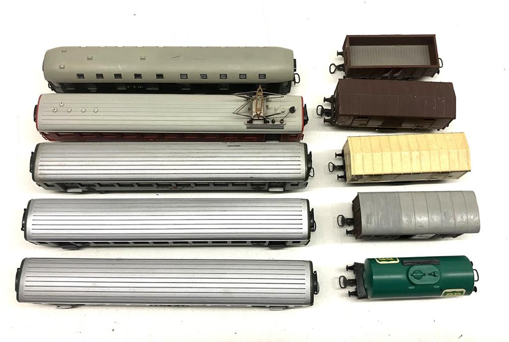 Kleinbahn H0= 5 Personenwagen SBB - 5 Güterwagen FS SBB öbb (Gebraucht ...