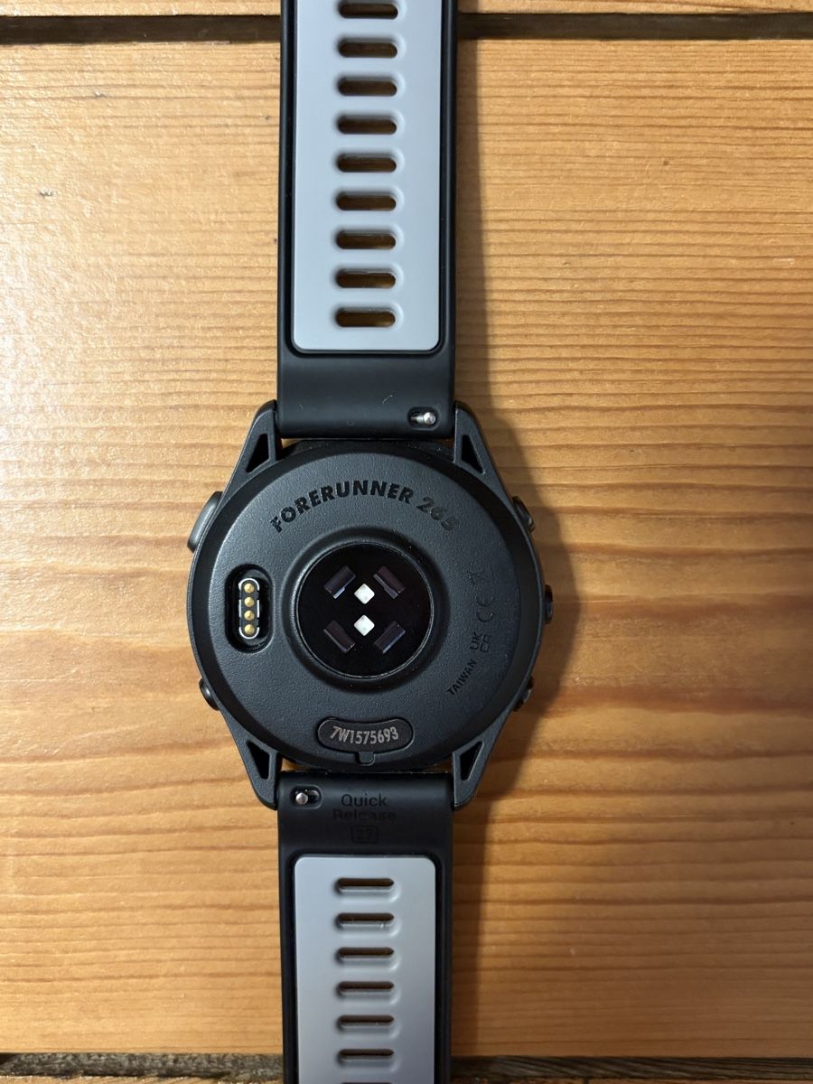 Garmin Smartwatch: Montre connectée Garmin Forerunner 265 – Usato da Bouveret venduto da luc_d2lg 1