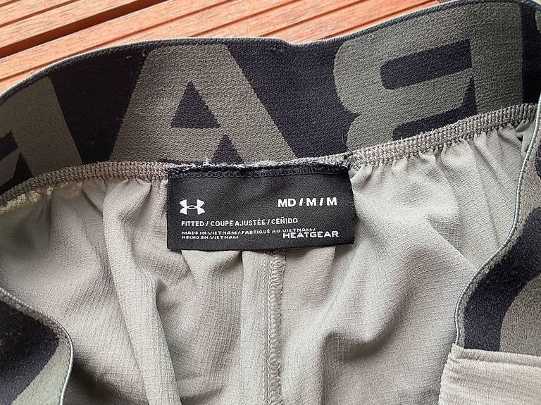 Under Armour Pantaloni: Under Armour Hose – Usato da huttwil venduto da Cabe 1