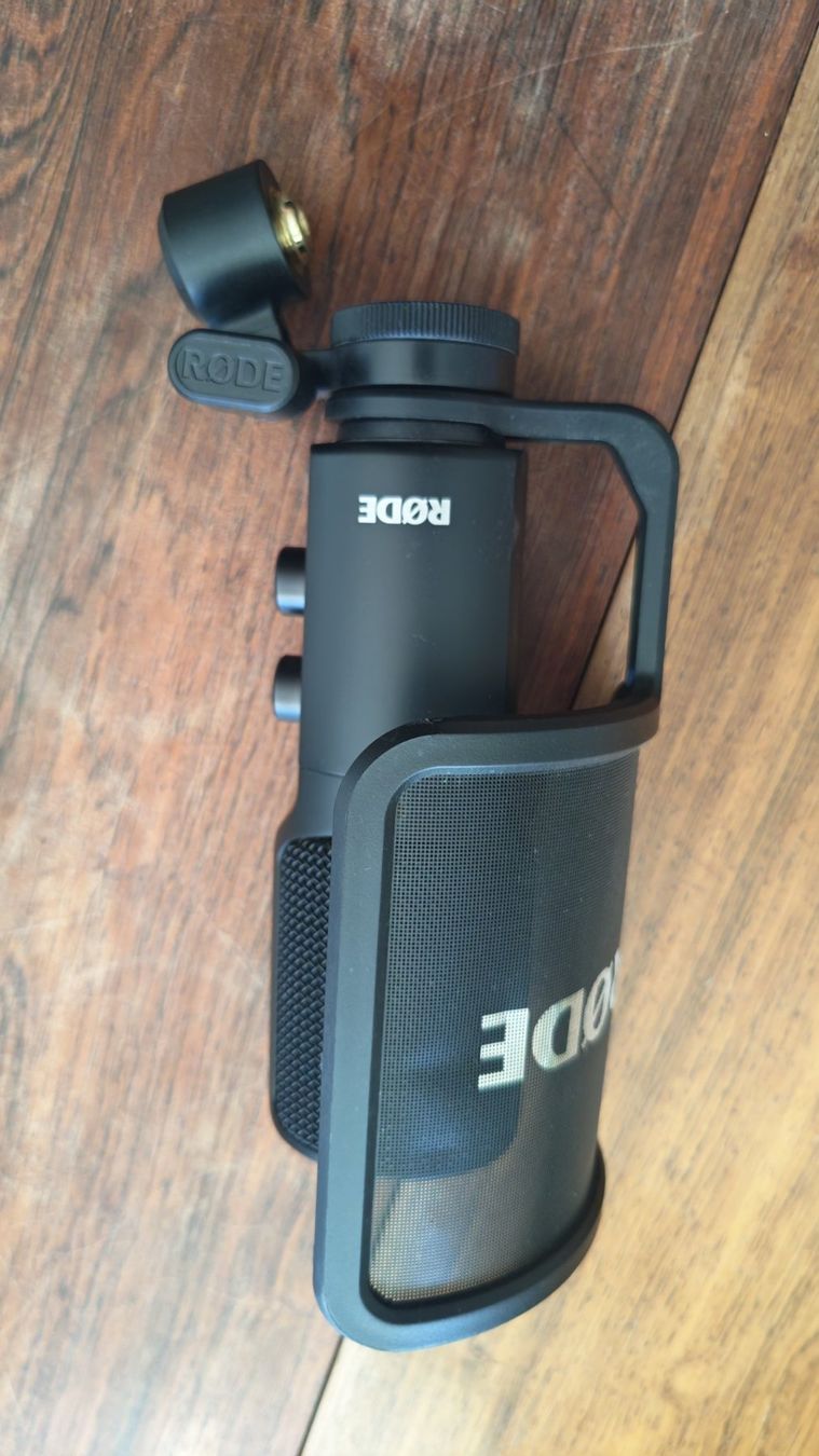 Røde Microfoni: RØDE NT-USB / Professional USB Microphone – Usato da Zürich venduto da Otsu 1