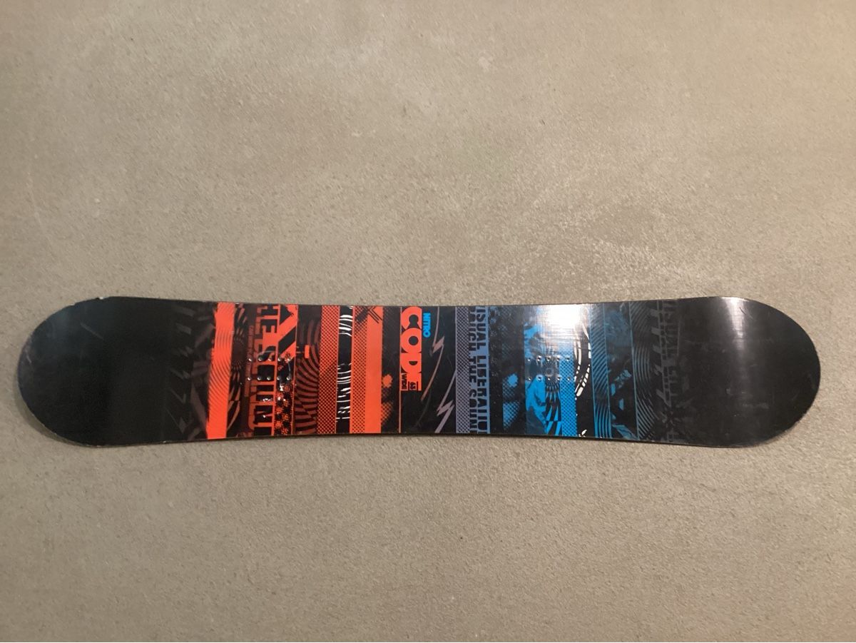 Snowboard Nitro Board: Snowboard Nitro CODE - Used - length: 160cm - Width: 63cm – Usato da Steinhausen venduto da CardNGame