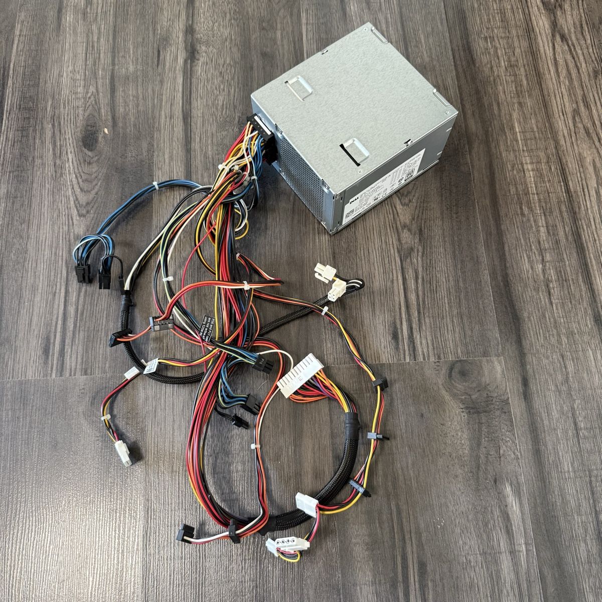 Dell Elektronikbauteil: Alimentation Dell 875W 80 Plus Silver – Gebraucht aus Evilard von Adrien___2
