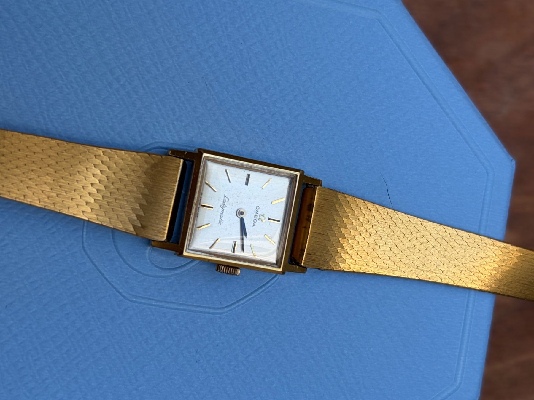 Omega Montres: OMEGA Ladymatic – D'occasion à Zollikerberg par swissness_ 1