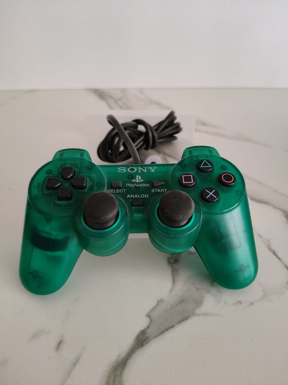 Sony Controller: Sony Playstation 1 Controller Transparent Grün PS1 - Top – Usato da Oensingen venduto da ece_8k7q