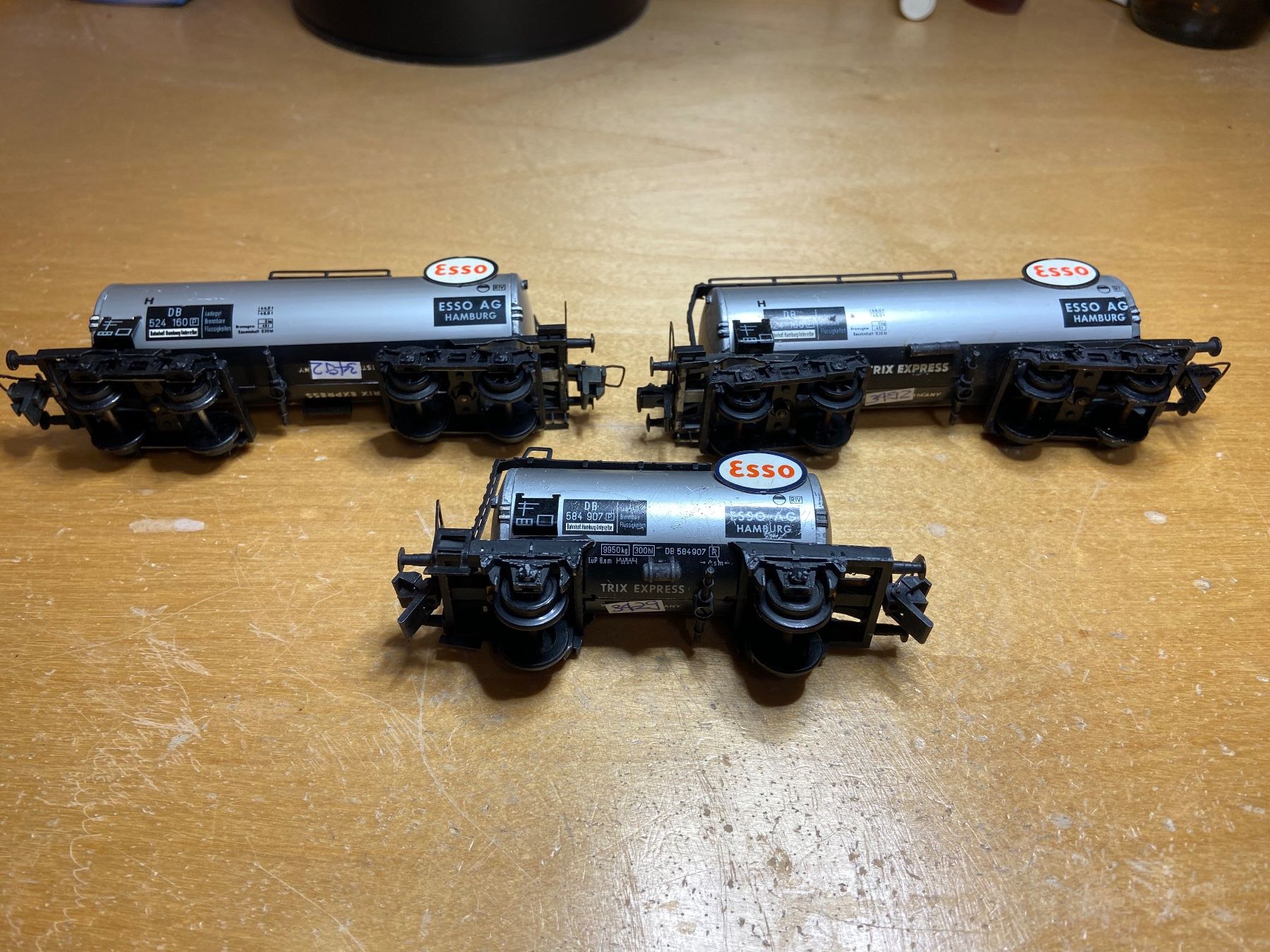 Trix Modellini di ferrovie: 3 Trix Express Kesselwagen Esso – Usato da Basel venduto da Relaphe 4