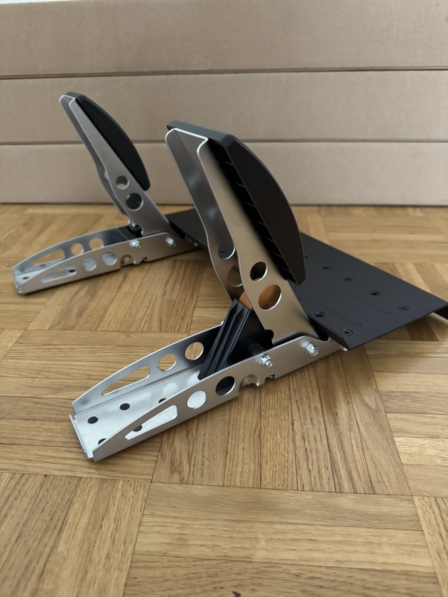 Fanatec Konsolen: Pédalier Fanatec CSL  – Gebraucht aus Le Lignon von curly14_j 1