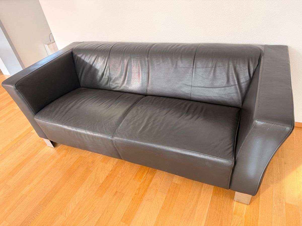 Sofas: Schwarzes Ledersofa – Gebraucht aus Liebefeld von Topina16 2