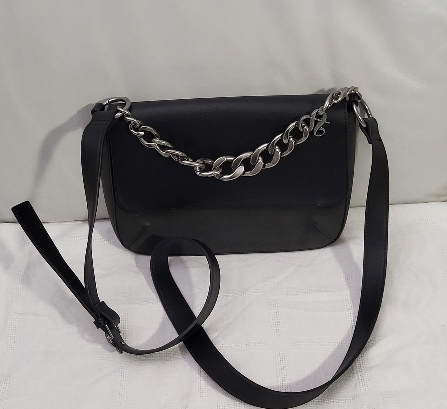 Maison Scotch Borse da donna: Schwarze Ledertasche mit Kette, Scotch&Soda – Usato da Zürich venduto da Roberto040 2