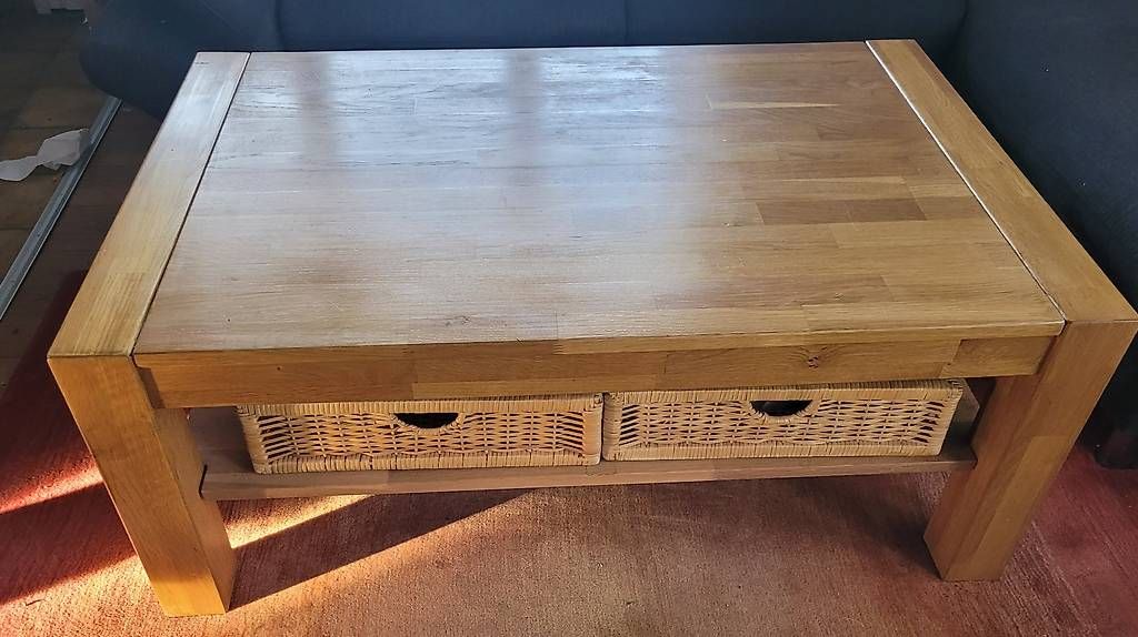 Tavoli: Salontisch, Couchtisch Massiv-Holz – Usato da Schwellbrunn venduto da rot_9mn5 1