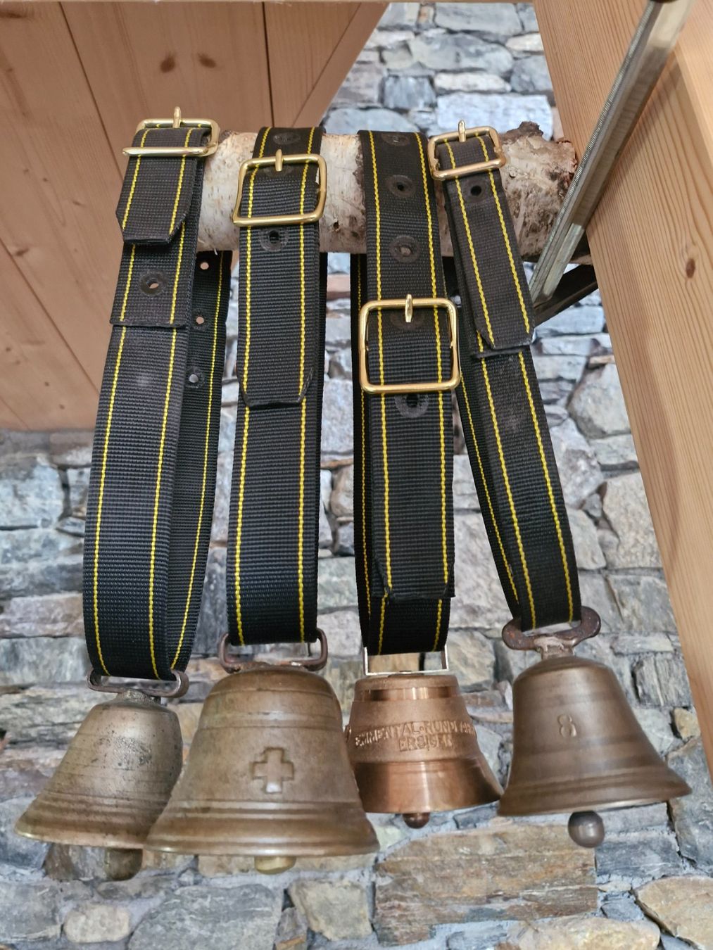 Campanacci mucche: Glocken Treicheln – Usato da Guarda venduto da rue_bpd7