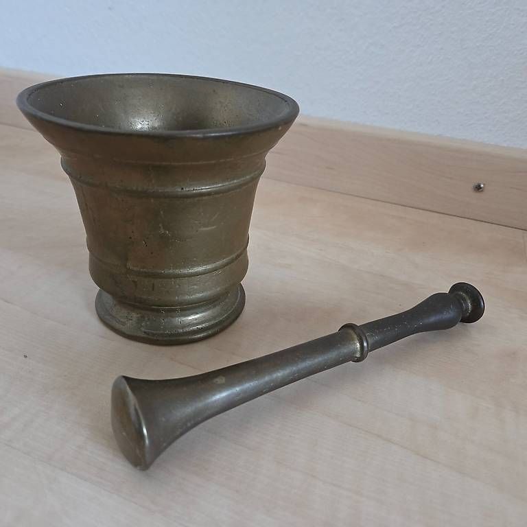 Altro per cucinare: Alter Mörser mit Stössel und Teller aus Messing – Usato da Zug venduto da Sunshine_113 1