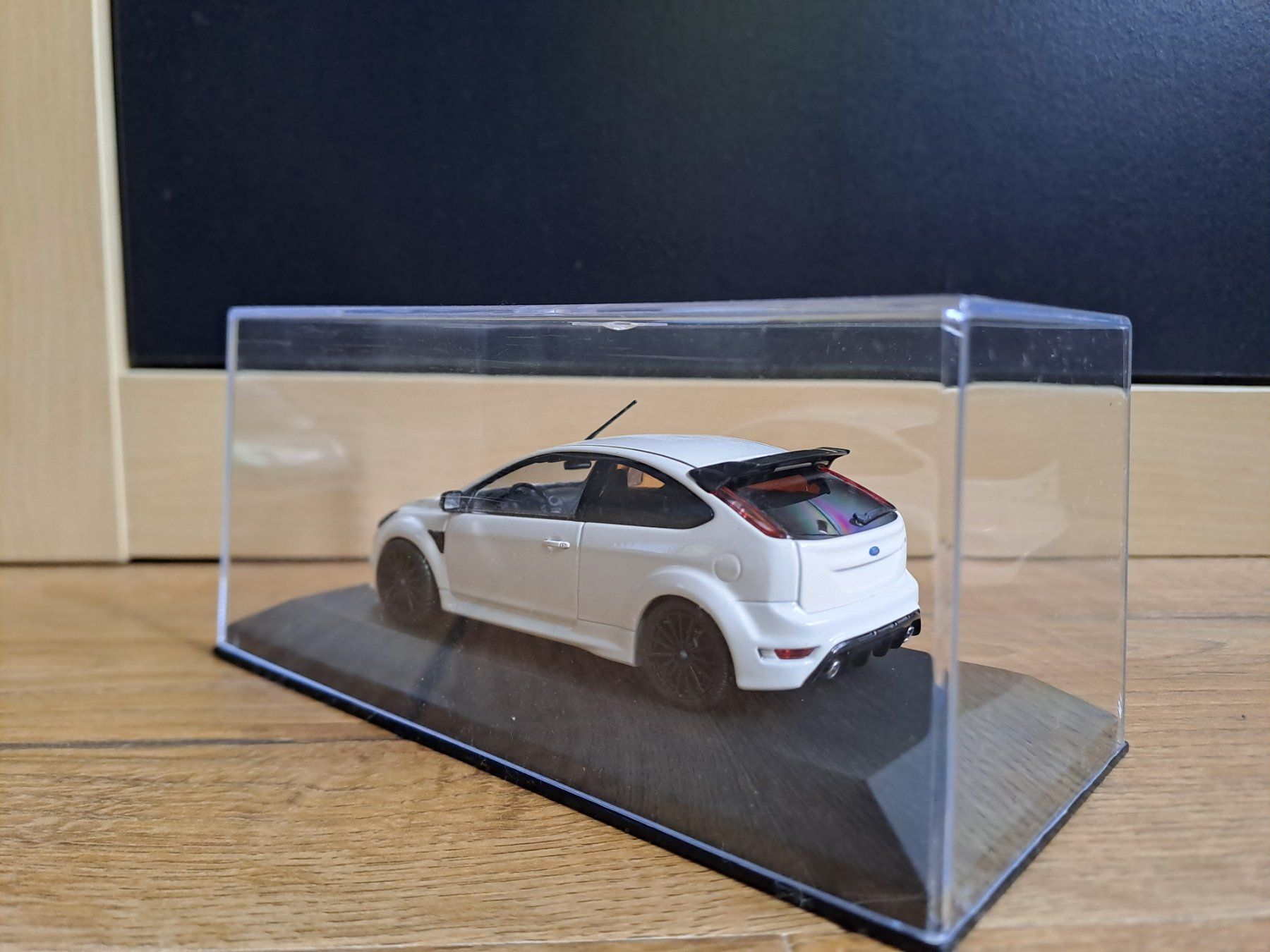 Ixo 1:43 Ford Focus RS Année de construction 1999 bleu métallique CLC467N.22 modèle voiture CLC467N.22 4895102338283