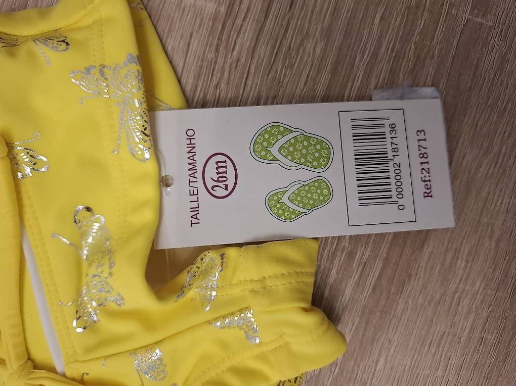 Costumi da bagno & Bikini: Badkleid Mädchen – Usato da Münchenstein venduto da Salvis_68 1