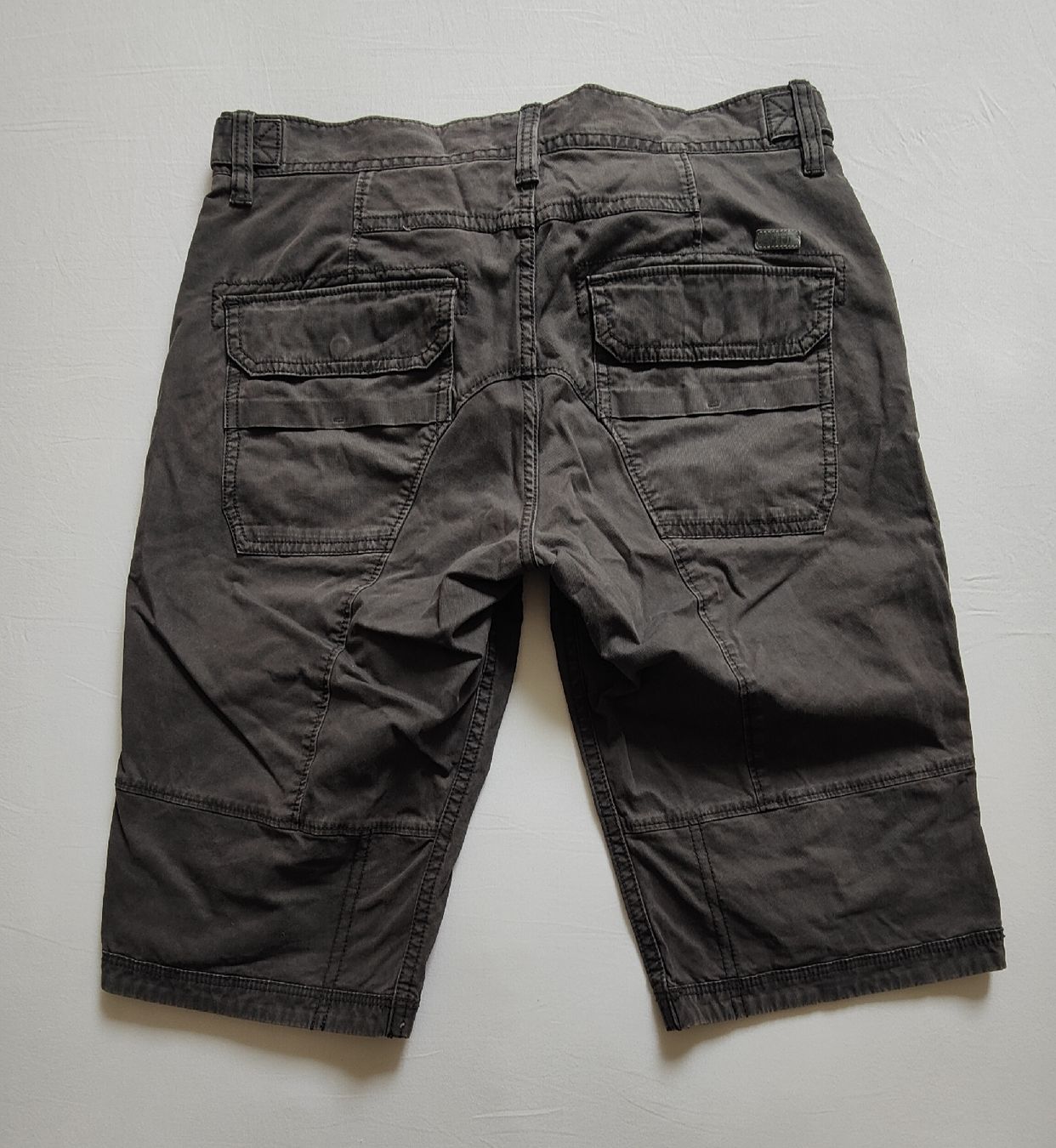 Esprit Pantaloni: ESPRIT Shorts – Usato da Lugano venduto da claudio.luga 4