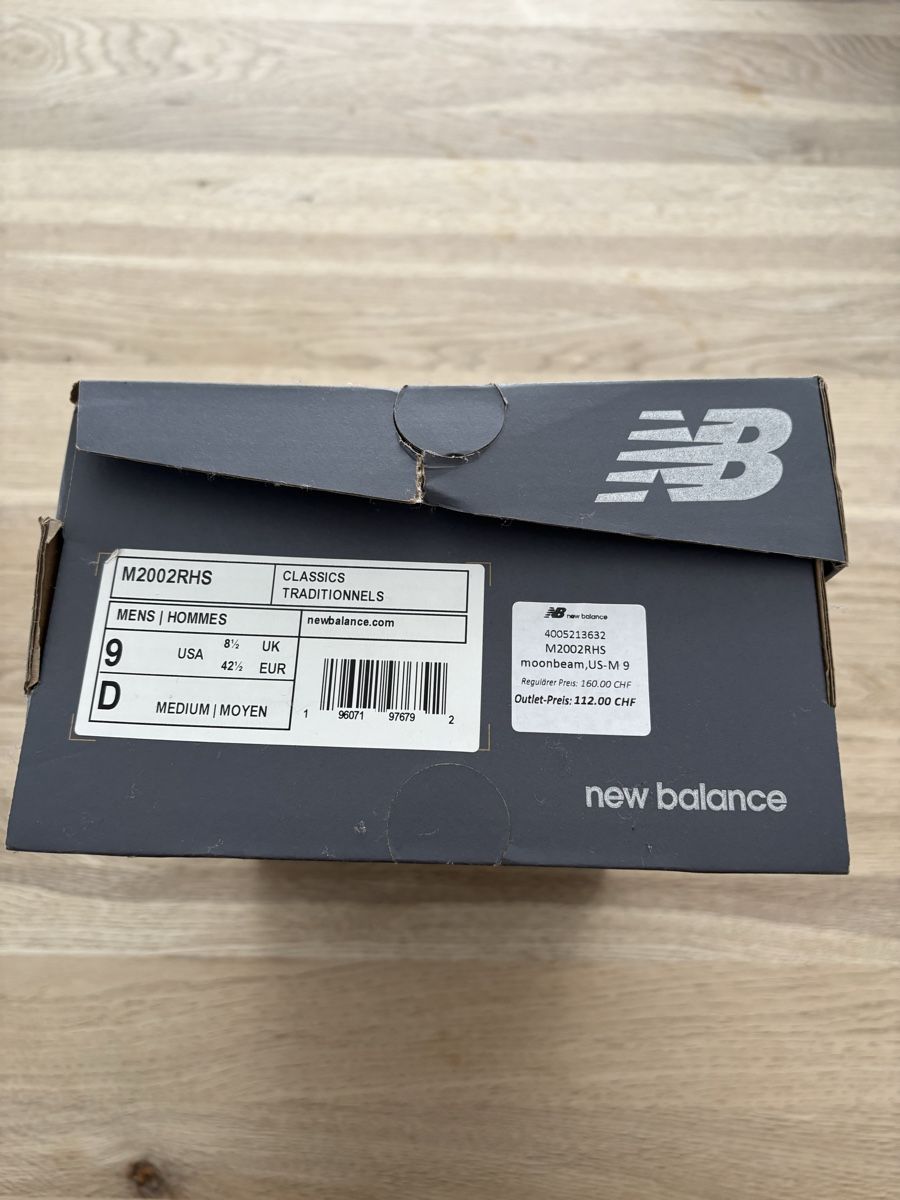 New Balance Chaussures hommes: New Balance M2002R – D'occasion à Domat/Ems par tim_lq6b 3