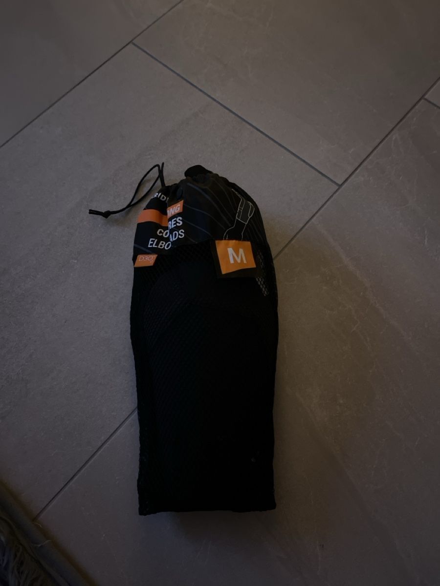 Decathlon Schutz & Schoner: Ellbogenschoner Rockrider Gr. M neu – Neu (gemäss Beschreibung) aus Hombrechtikon von Kaatja