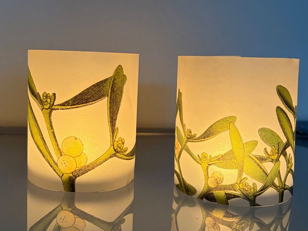 Alle Dekorationen: Lichthüllen von raumgestalt, 4x Vintage – Gebraucht aus Luzern von Lampion 3