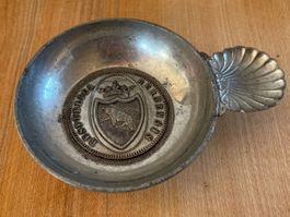 Kleine Zinnschale mit Prägung Münze Respublica Bernensis