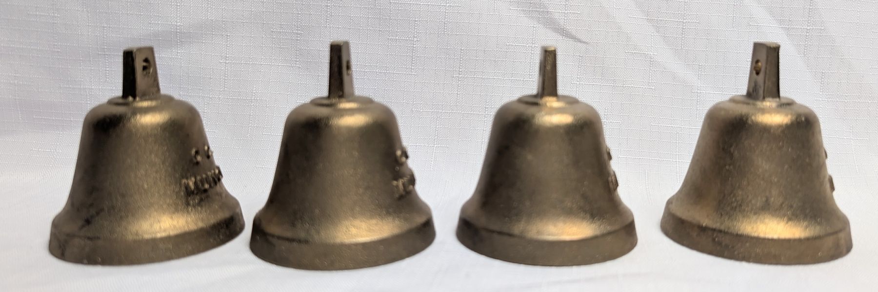 Campanacci mucche: 4er Set Glocken - Glocke – Nuovo (secondo la descrizione) da Wängi venduto da ABIZONE-86 3