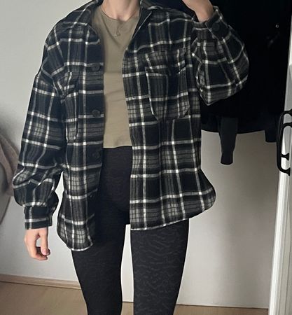 Bershka Jacke Gr. XS-S Hemd