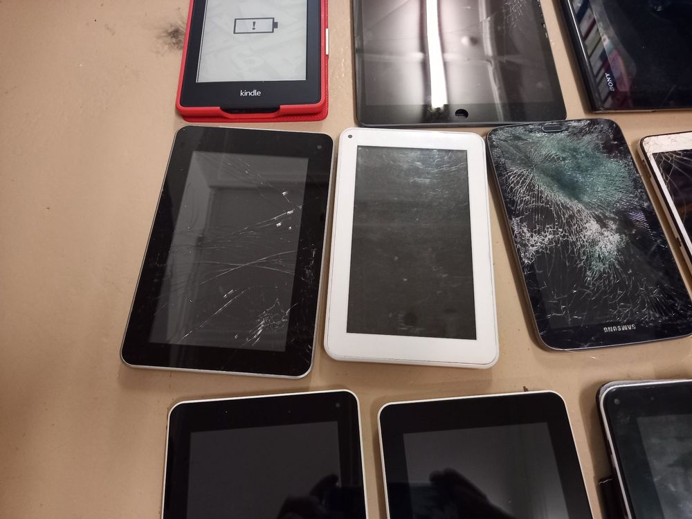 Restposten alt Tablet Kaufen auf Ricardo