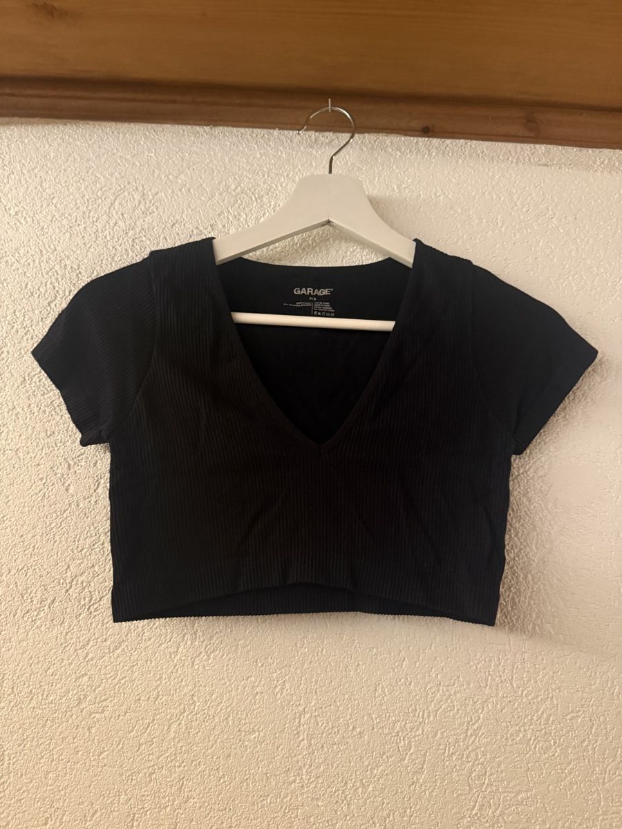 Tops: Crop Top Schwarz – D'occasion à Bolligen par lee_orange