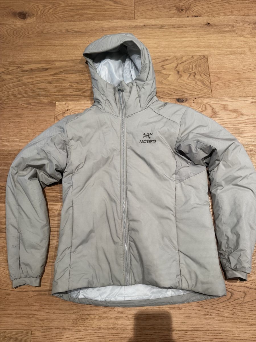 Arcteryx Giacche: Primaloftjacke Arcteryx – Usato da Davos Platz venduto da mbe_r5tv