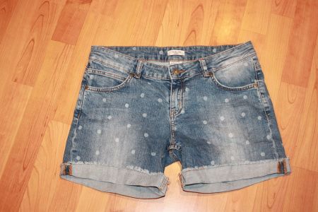 blaue Damen Jeans Shorts  Hotpants 40 mit Punkten