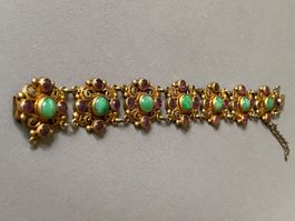 CHINA / EDELSTEIN-ARMBAND