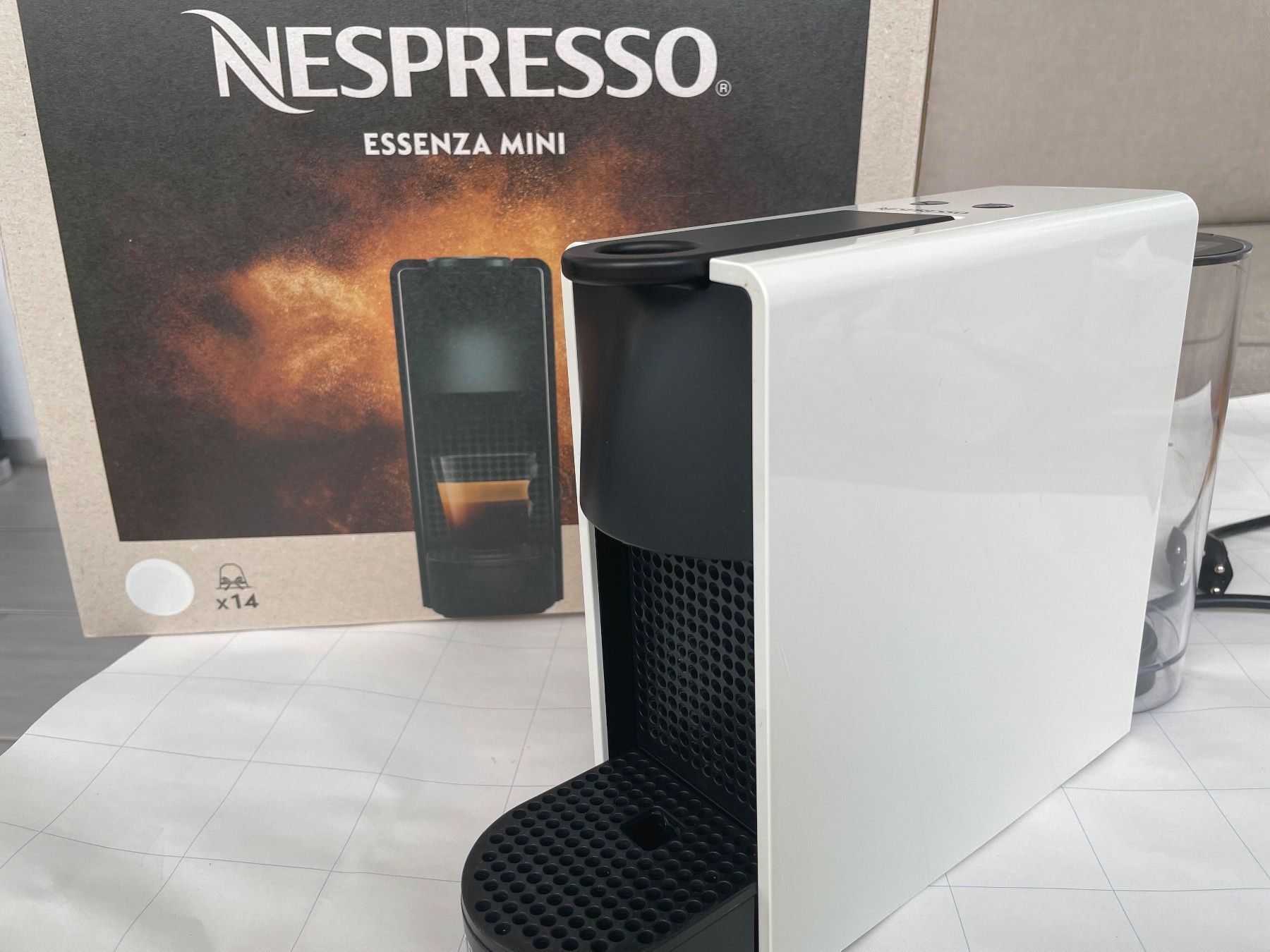 Krups Kaffeemaschinen & Espressomaschinen: KRUPS NESPRESSO- ESSENZA MINI – Gebraucht aus Glattbrugg von prod01