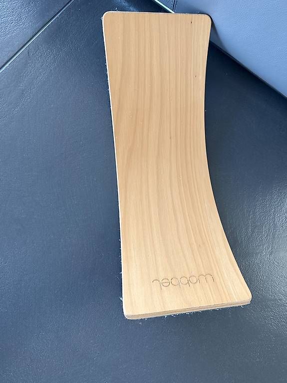 Spielzeuge: Wobble Board mit grauem Filz – Gebraucht aus Horgen von wal_gb8v 1