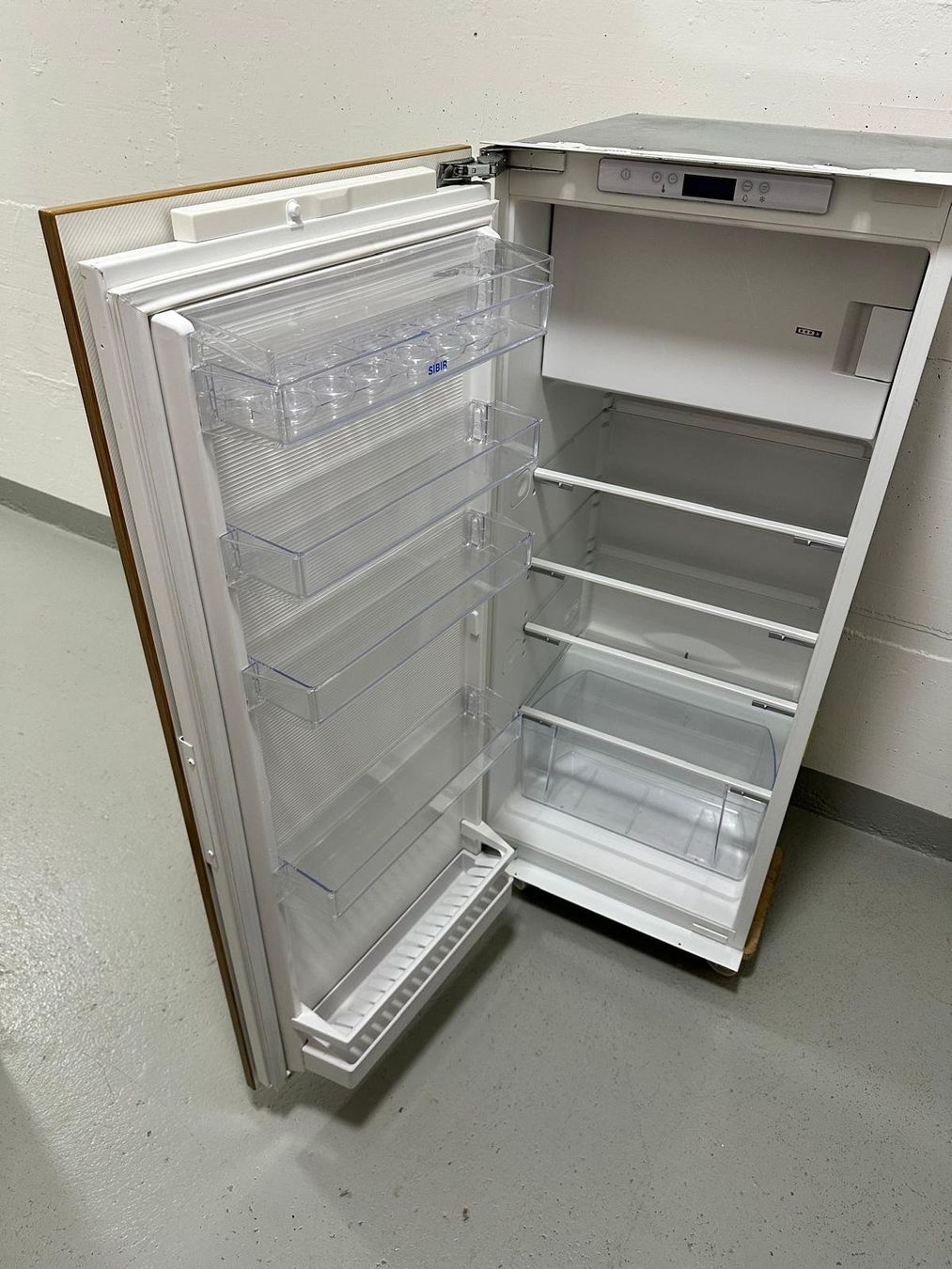 Sibir Kühlschrank: Kühlschrank Einbaukühlschrank SIBIR – Gebraucht aus Spreitenbach von Space_X 6