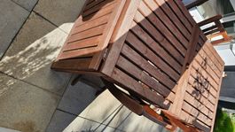 Ausziehbarer Gartentisch und 4 Gartenstühlen aus Akazienholz