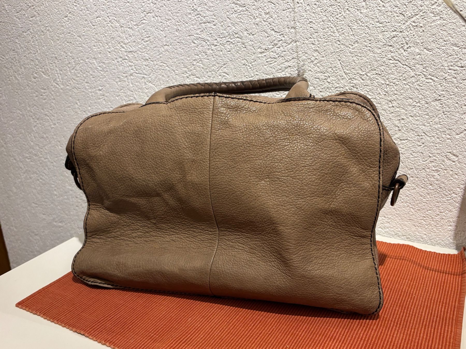 Liebeskind Borse da donna: Handtasche mit Schulterriemen – Usato da Belp venduto da ksl_h8fp 3