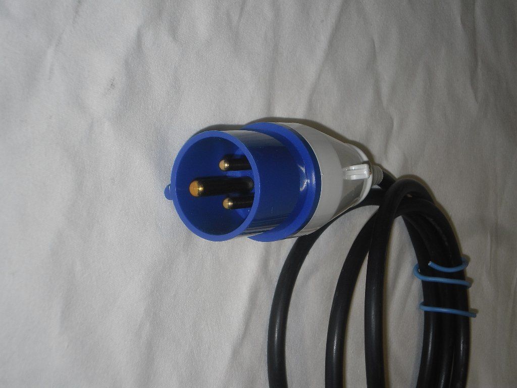 Kabel: Ladekabel - Einspeisung PW, 250V, 160cm – Gebraucht aus Büren SO von omsa 1