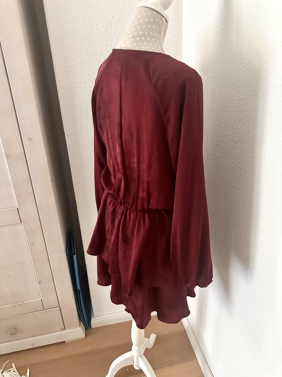 Vestiti: Wunderschönes bordeauxfarbiges Kleidchen in Gr. S/M – Usato da Siebnen venduto da tan_sn8j 3
