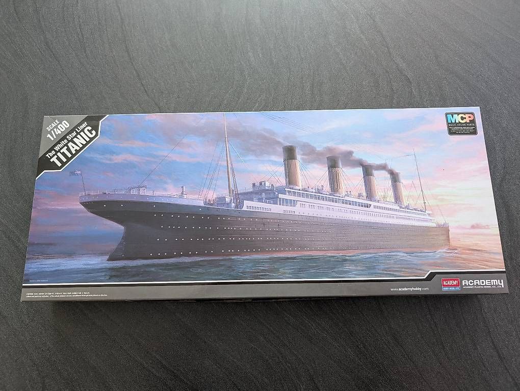Kit di modellismo & Modellini statici: Titanic 1:400 Academy KIT  – Usato da Hauptwil venduto da she_ch7h