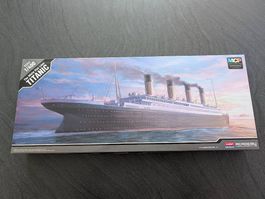 Titanic 1:400 Academy KIT 