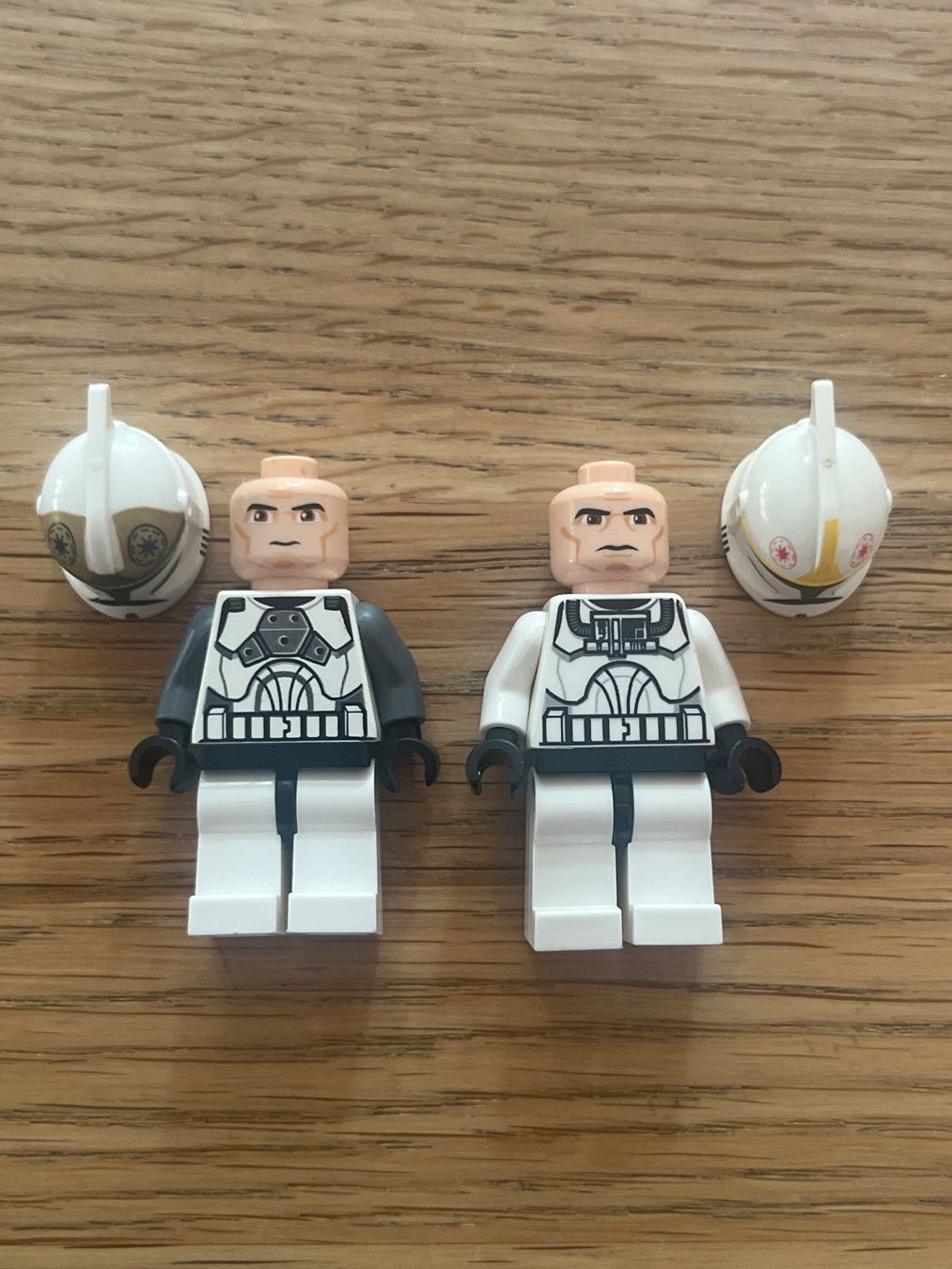 Lego Giocattoli: Lego Star Wars Minifiguren Clone Gunner/Pilot – Usato da Wimmis venduto da Aluethi 2