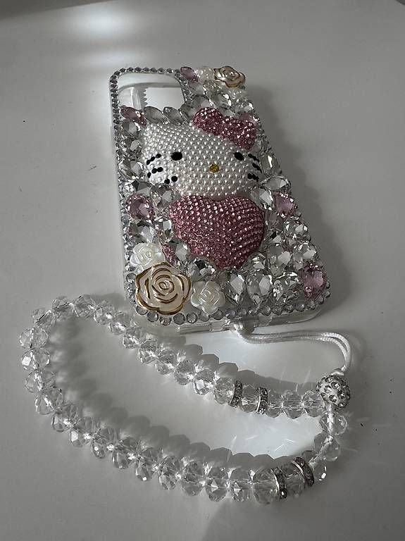 Cover & Protezioni schermo: Hello Kitty Handyhülle Iphone 15 – Usato da Schwadernau venduto da marilyn25 1