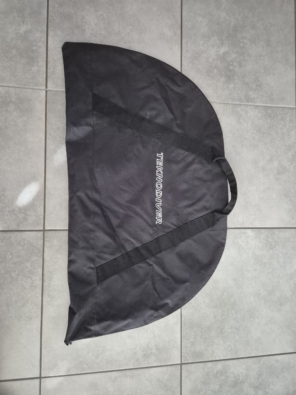 Tauchanzüge: Combi étanche plongée 3XL 1/2, pointure 45 – Gebraucht aus Cornol von blinkie3 8