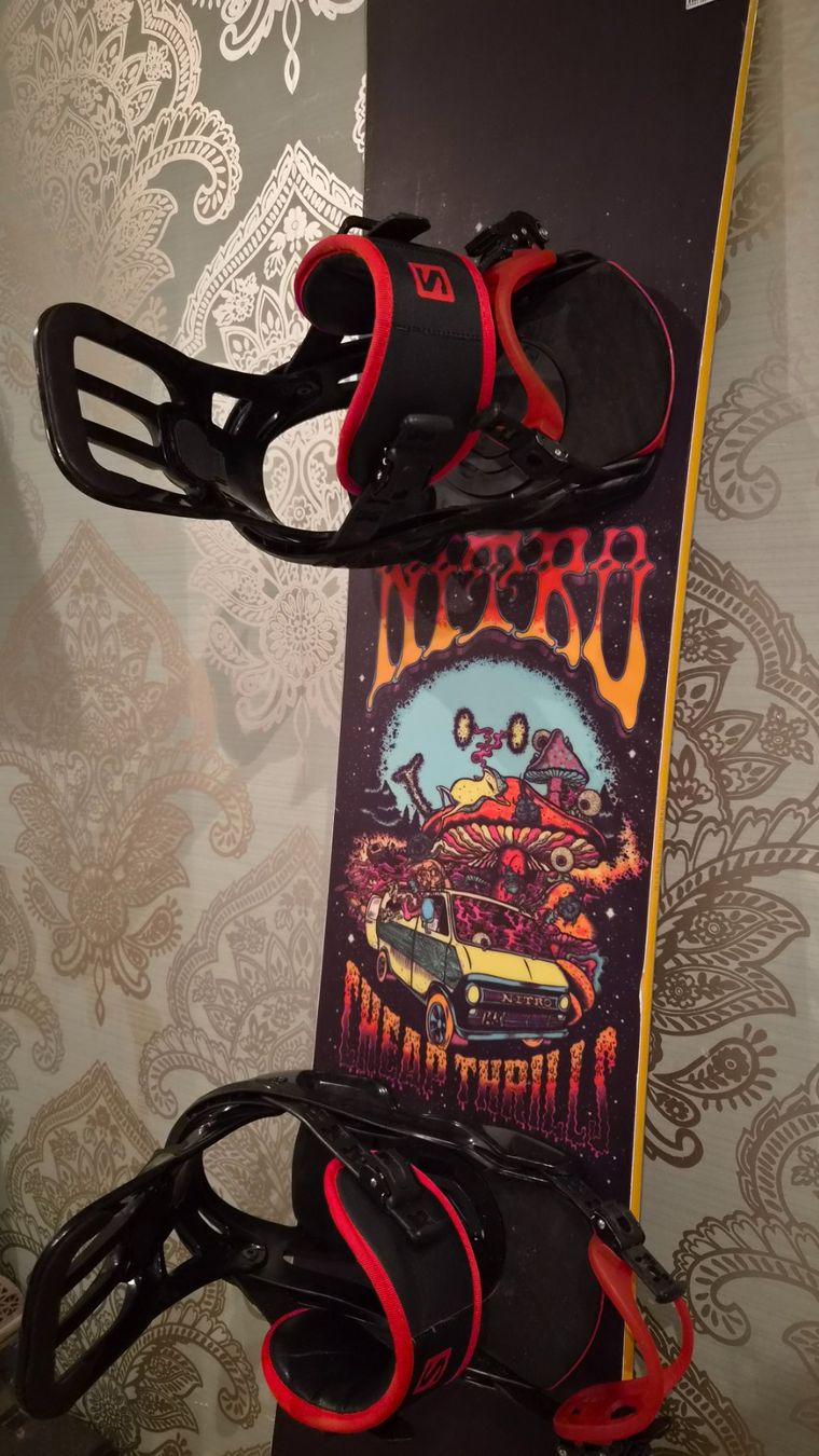 Snowboard Nitro Board: Nitro Snowboard 148cm inkl. Bindung – Usato da Oberrieden venduto da Raja011 2